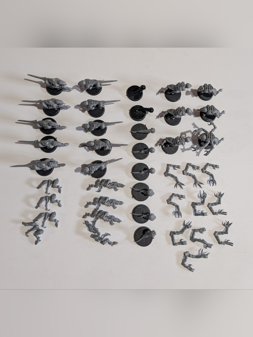 Warhammer 40K Battle For Macragge  Tyranids Complete Set 24 Figures